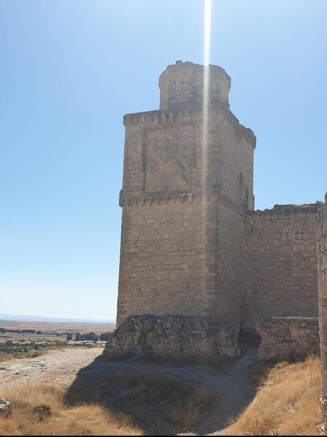 Toledo ciudad de las tres culturas , un lugar para disfrutar todas las familias con sus hijos Villamiel de Toledo Exterior foto