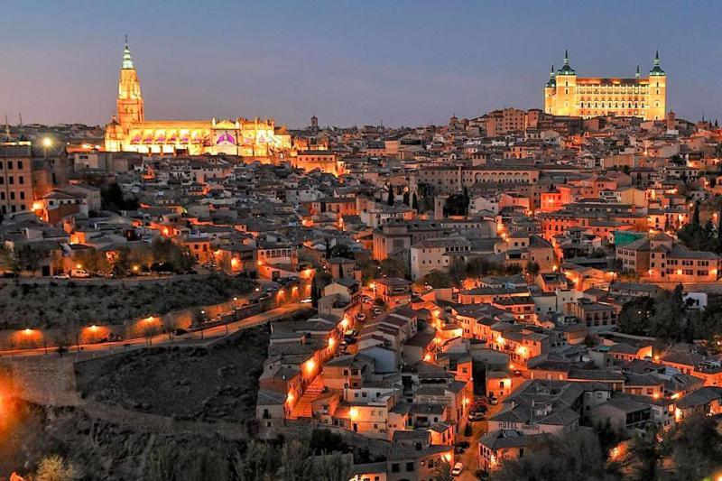 Toledo ciudad de las tres culturas , un lugar para disfrutar todas las familias con sus hijos Villamiel de Toledo Exterior foto