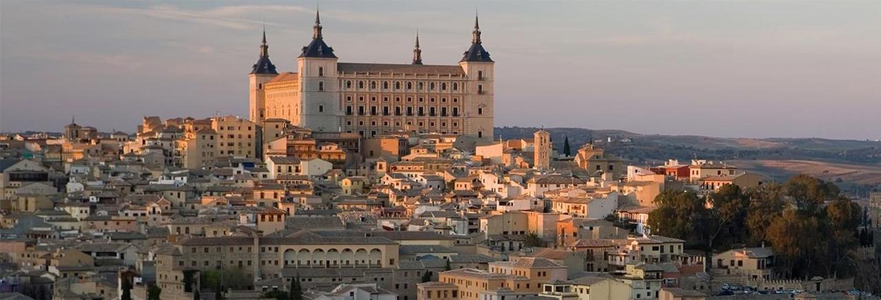 Toledo ciudad de las tres culturas , un lugar para disfrutar todas las familias con sus hijos Villamiel de Toledo Exterior foto